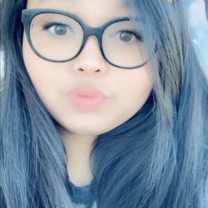 Meet your Posher, Rochelle